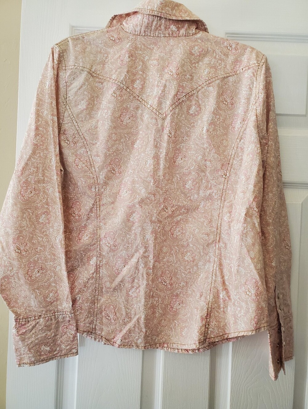 Vintage Gap Women's Pink Paisley Western Shirt Size Large